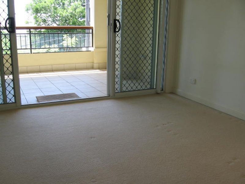 5 Kensington Terrace, Toowong QLD 4066