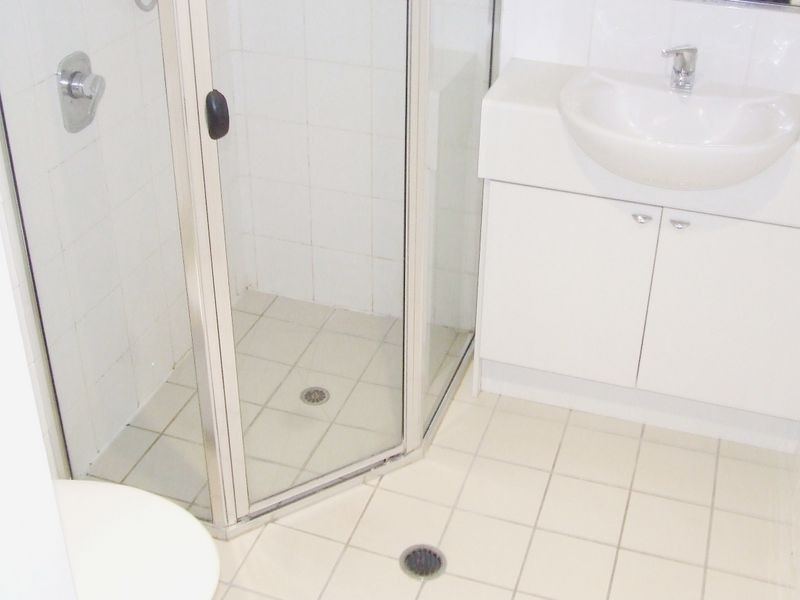 25/7 Landsborough Terrace, Toowong QLD 4066