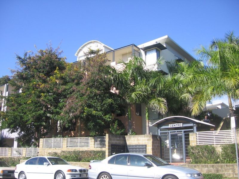 36/7 Landsborough Terrace, Toowong QLD 4066