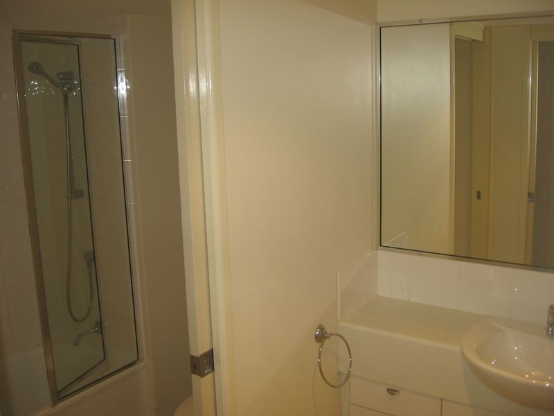 36/7 Landsborough Terrace, Toowong QLD 4066