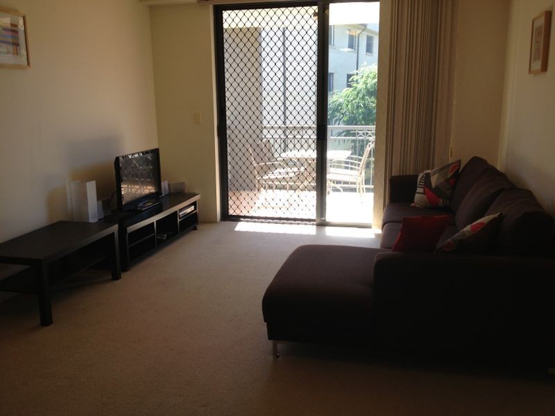 96/300 Sir Fred Schonell Drive, St Lucia QLD 4067