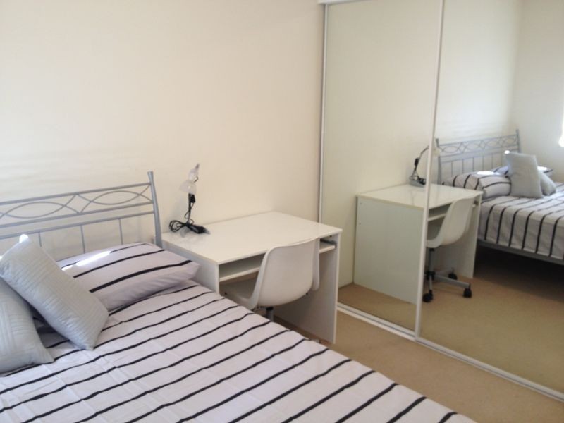 96/300 Sir Fred Schonell Drive, St Lucia QLD 4067