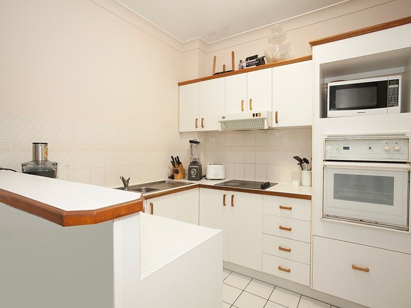 8/86 Musgrave Road, Indooroopilly QLD 4068