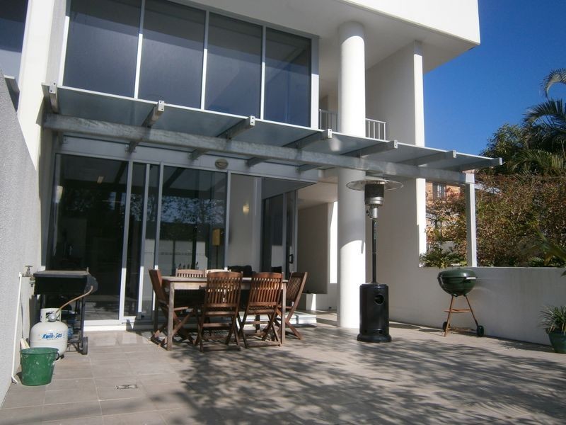 6/15 Walsh Street, Milton QLD 4064