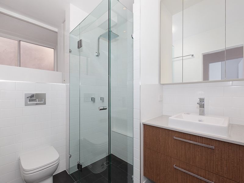 6/32 Sandford Street, St Lucia QLD 4067
