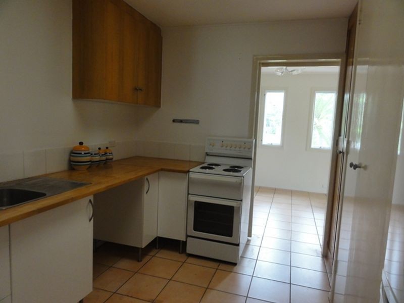 1 Dumbarton Drive, Kenmore QLD 4069