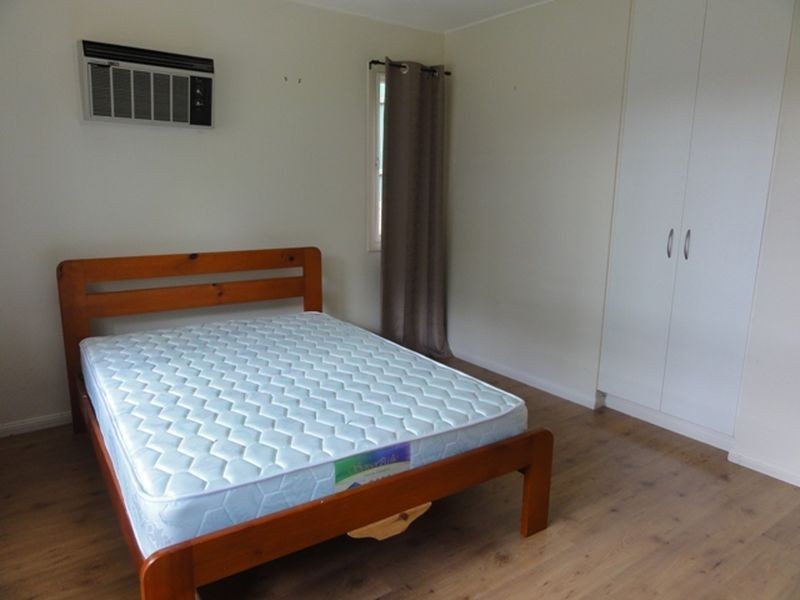 1 Dumbarton Drive, Kenmore QLD 4069