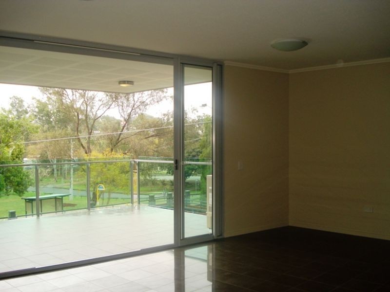3/74 Dengate Lane, St Lucia QLD 4067