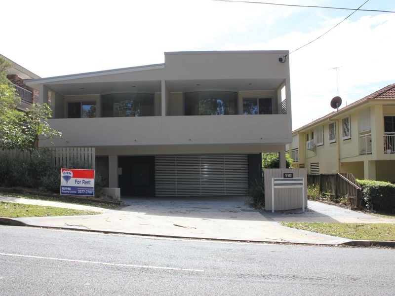 4/118 Carmody Road, St Lucia QLD 4067