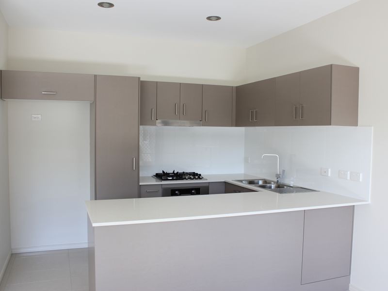 4/118 Carmody Road, St Lucia QLD 4067