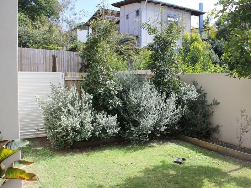 4/118 Carmody Road, St Lucia QLD 4067