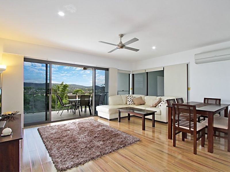 6/4 Carmody Road, St Lucia QLD 4067