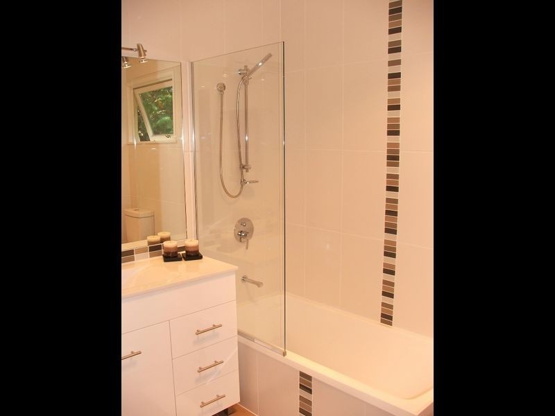 11 Equinox Street, Taringa QLD 4068