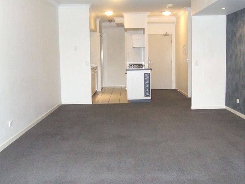 18/8-12 Belgrave Road, Indooroopilly QLD 4068