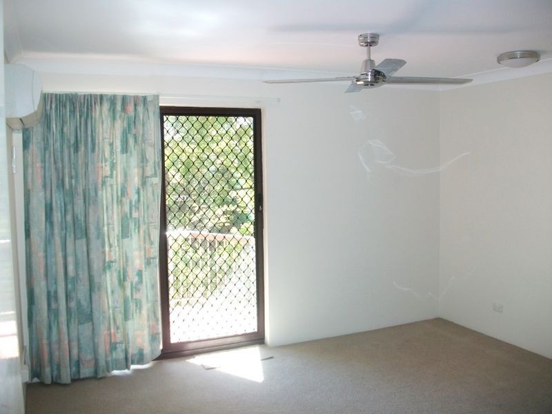 2/16 Armadale Street, St Lucia QLD 4067