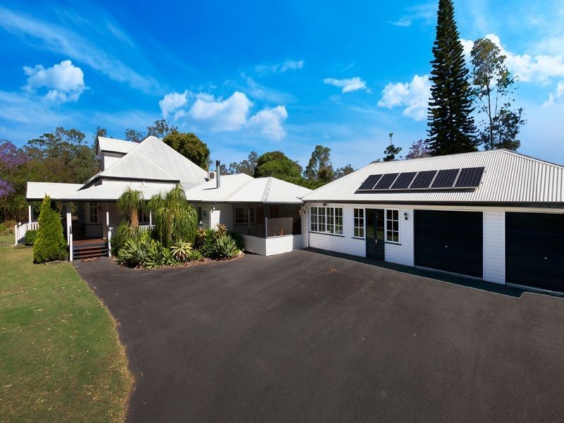 10 Upper Brookfield Road, Brookfield QLD 4069