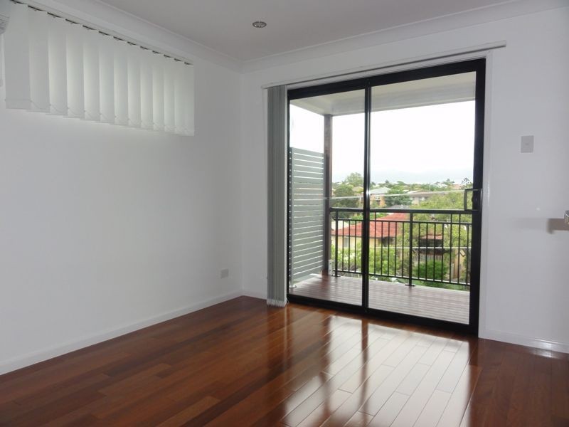 2/36 Renton Street, Camp Hill QLD 4152