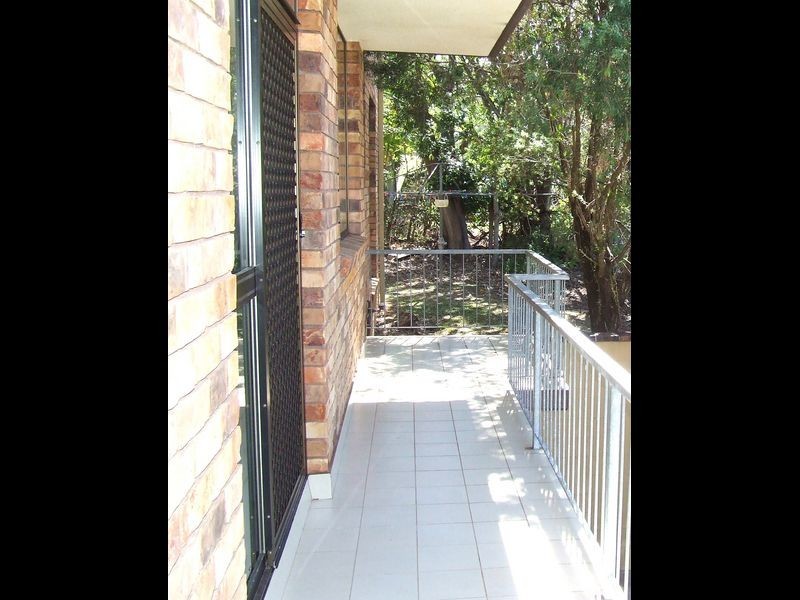 2/21 Depper Street, Toowong QLD 4066