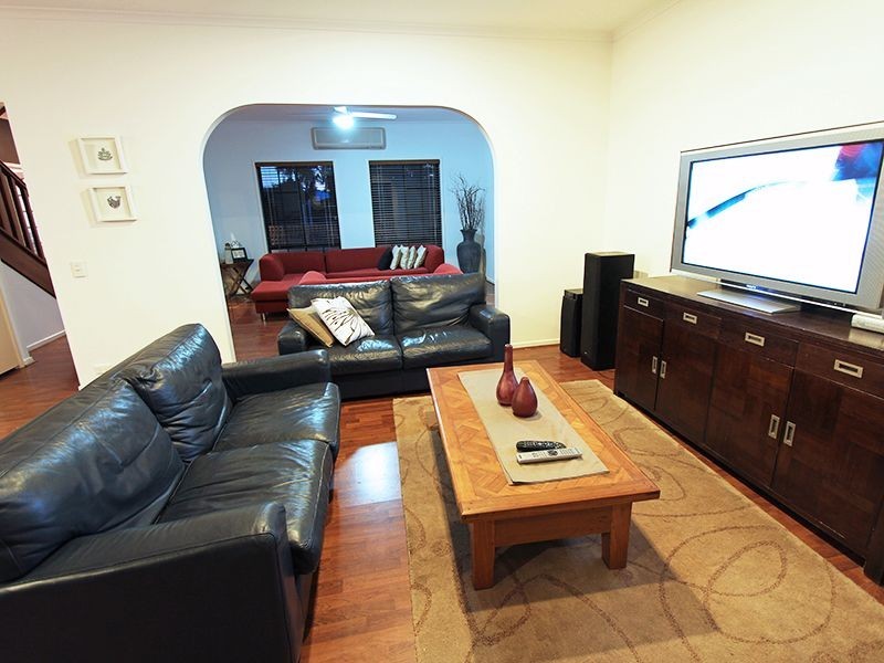 25 Inwood Place, The Gap QLD 4061