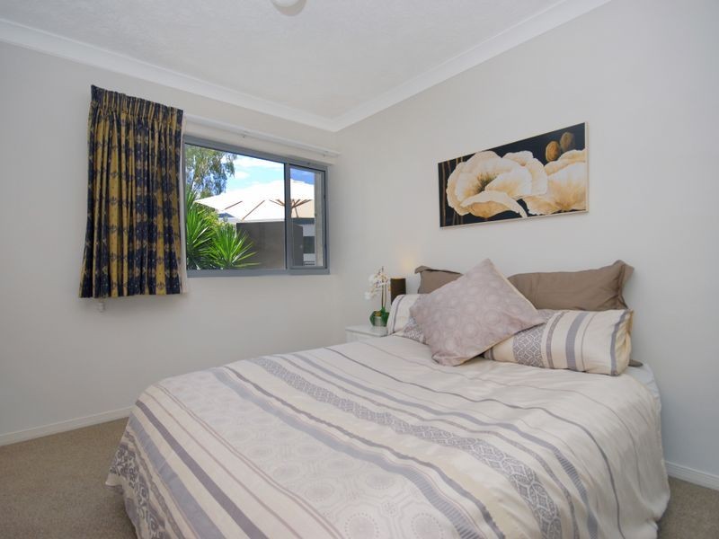 3/36 Holland Street, Toowong QLD 4066