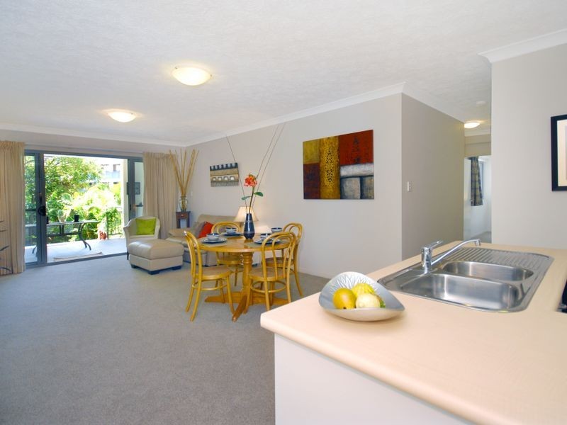 3/36 Holland Street, Toowong QLD 4066