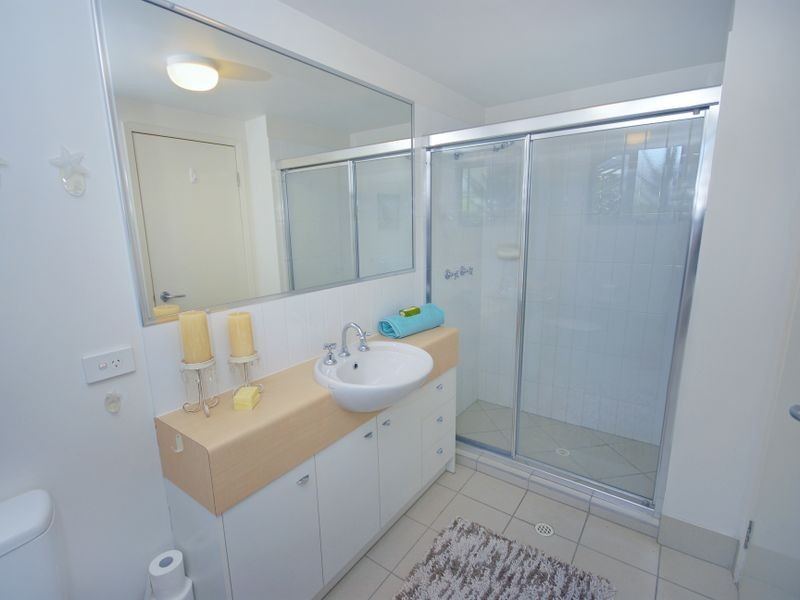 3/36 Holland Street, Toowong QLD 4066