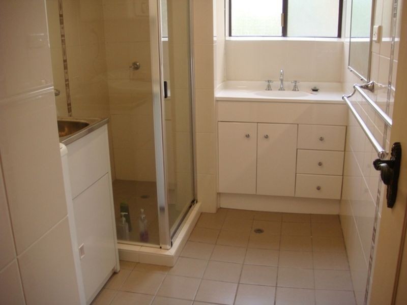 1/67 Warren Street, St Lucia QLD 4067