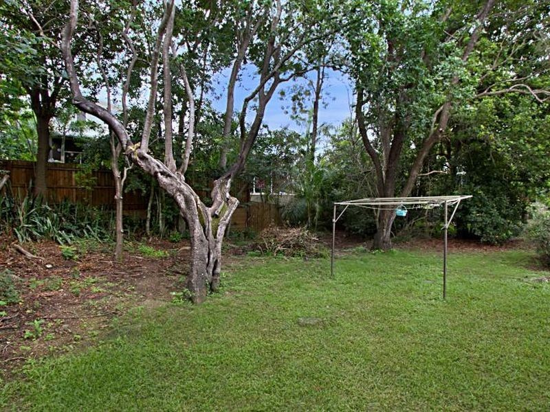 70 Thorpe Street, Indooroopilly QLD 4068