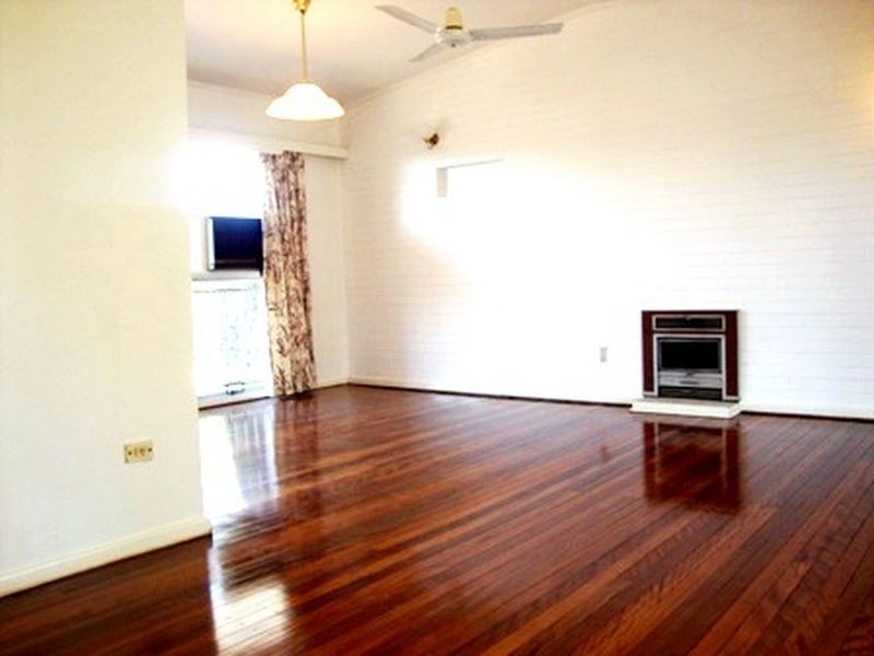 2 Wiseman Street, Kenmore QLD 4069