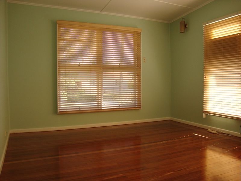 2 Wiseman Street, Kenmore QLD 4069