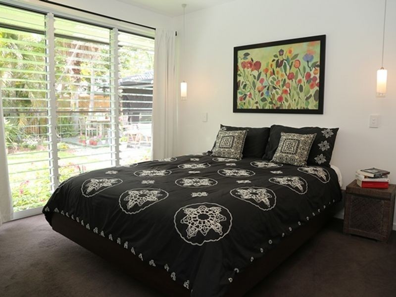 47 Greenford Street, Chapel Hill QLD 4069