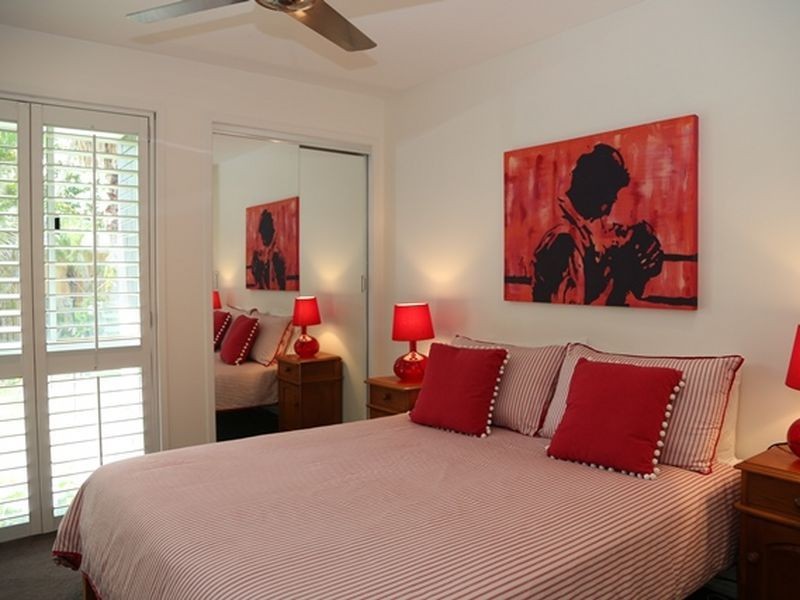 47 Greenford Street, Chapel Hill QLD 4069