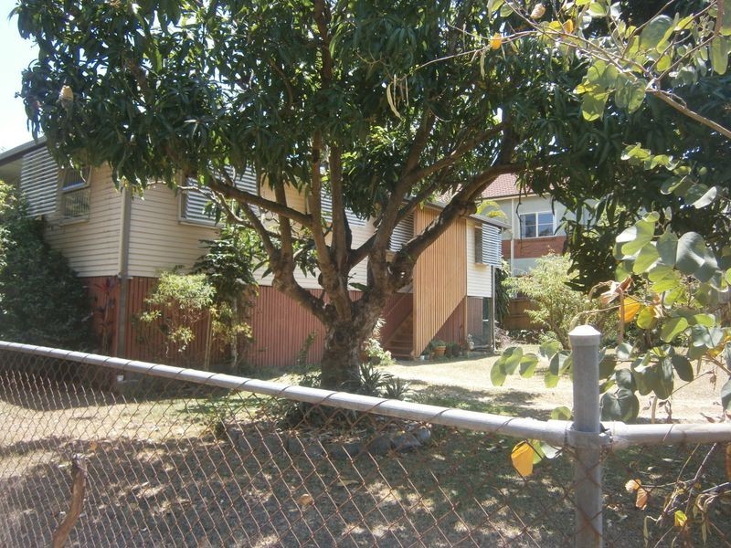 37 Carrington Road, Indooroopilly QLD 4068
