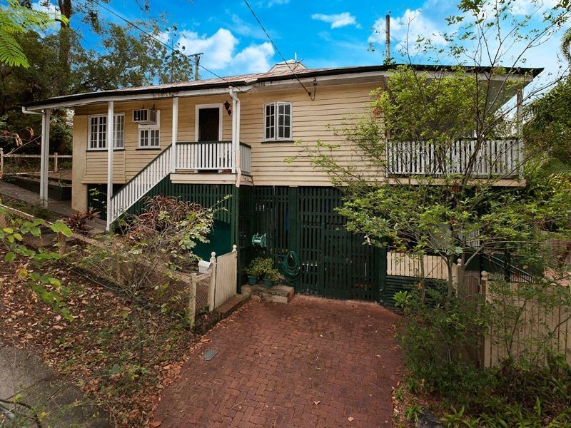 19 Ruskin Street, Taringa QLD 4068