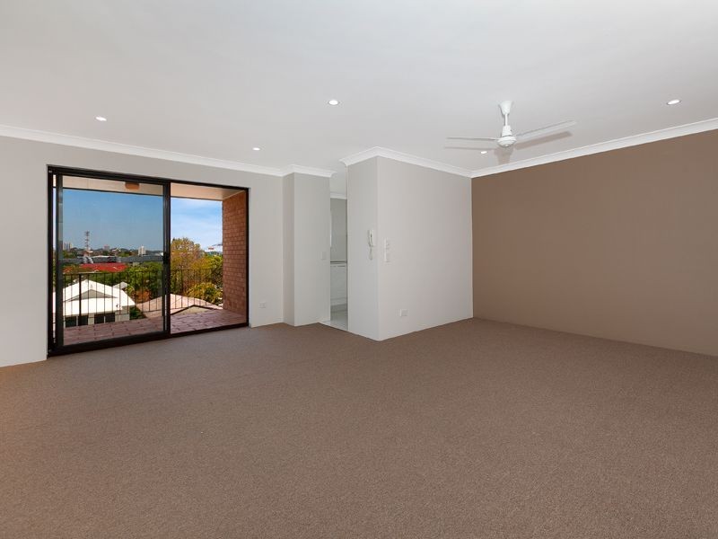 8/19 Kerr Street, Toowong QLD 4066