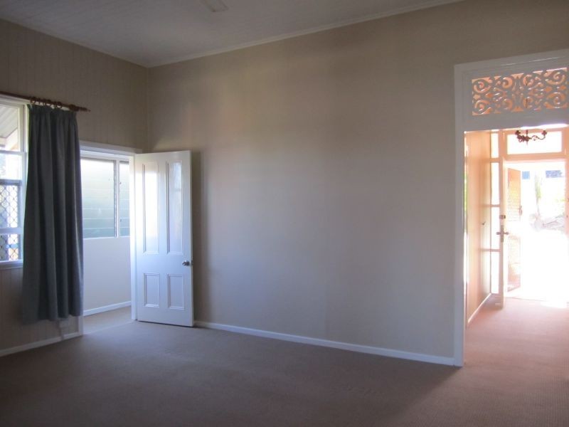 36 Curlew Street, Toowong QLD 4066