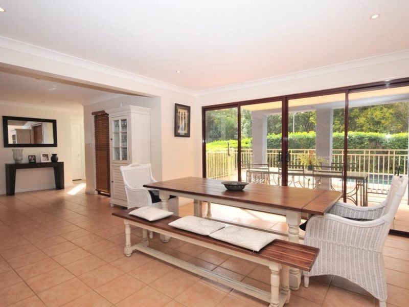 2 Ruth Miller Close, Fig Tree Pocket QLD 4069
