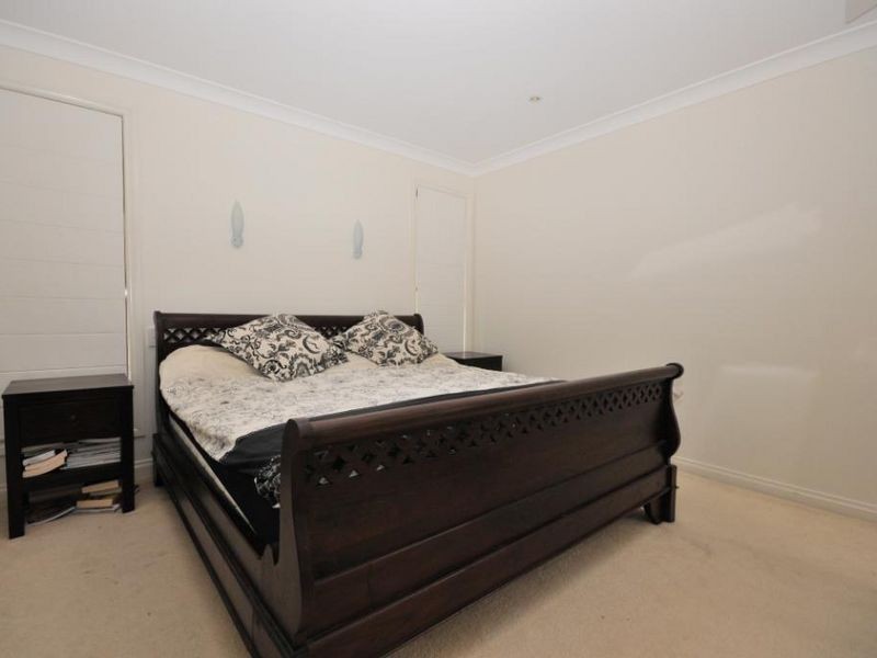 2 Ruth Miller Close, Fig Tree Pocket QLD 4069