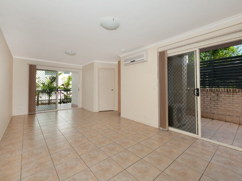 2/9 Railway Avenue, Indooroopilly QLD 4068