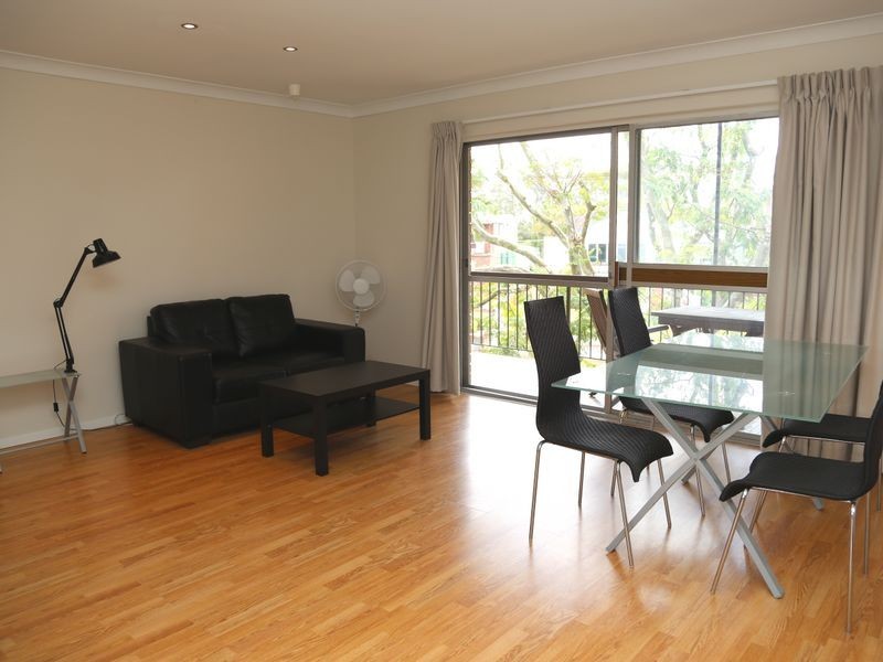 6/179 Sir Fred Schonell Drive, St Lucia QLD 4067