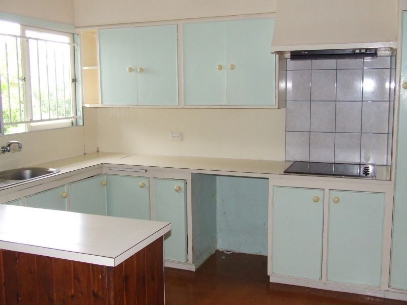 52 Central Avenue, St Lucia QLD 4067