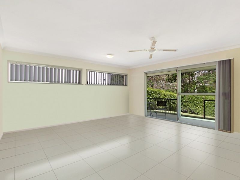 11 Fallbrook Street, Kenmore QLD 4069