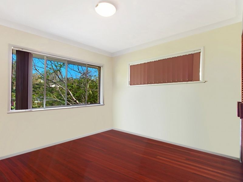 11 Fallbrook Street, Kenmore QLD 4069