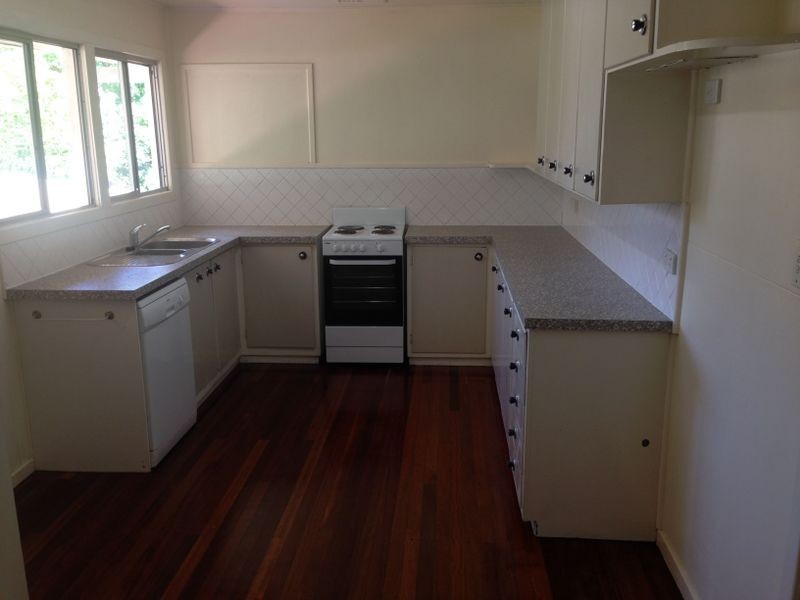 53 Sisley Street, St Lucia QLD 4067