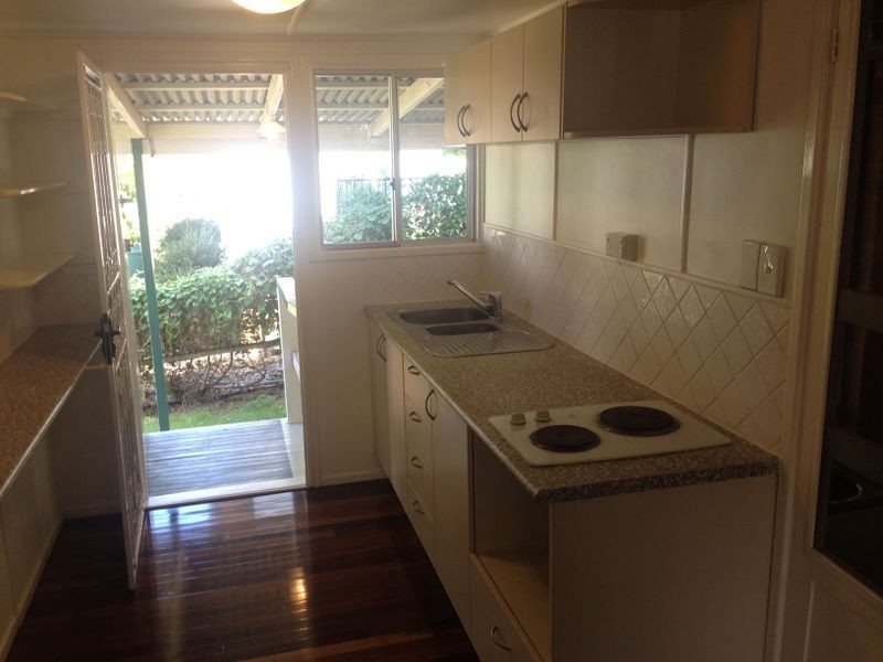 53 Sisley Street, St Lucia QLD 4067