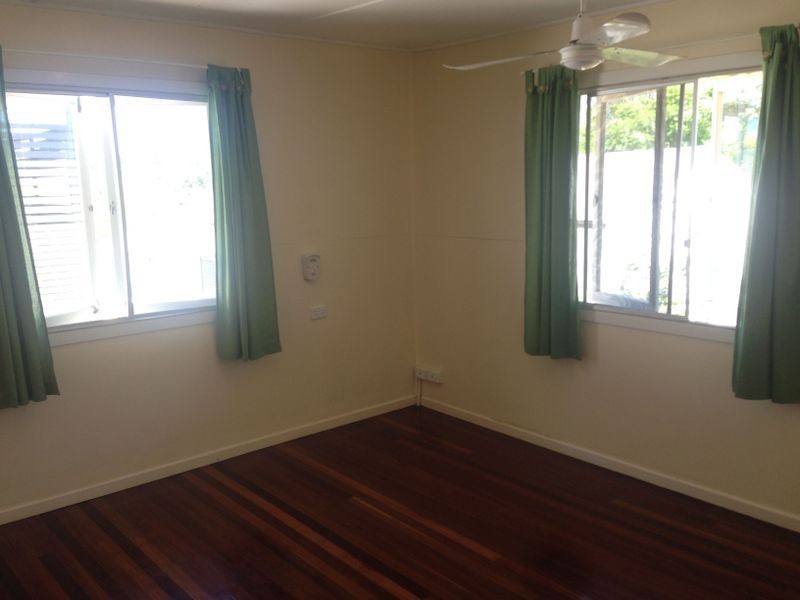 53 Sisley Street, St Lucia QLD 4067