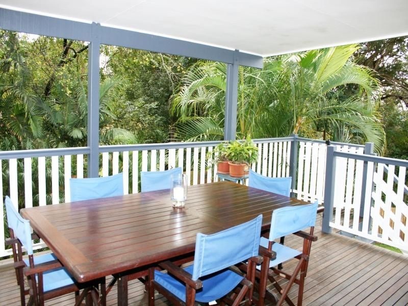 3 Ootana Street, Chapel Hill QLD 4069