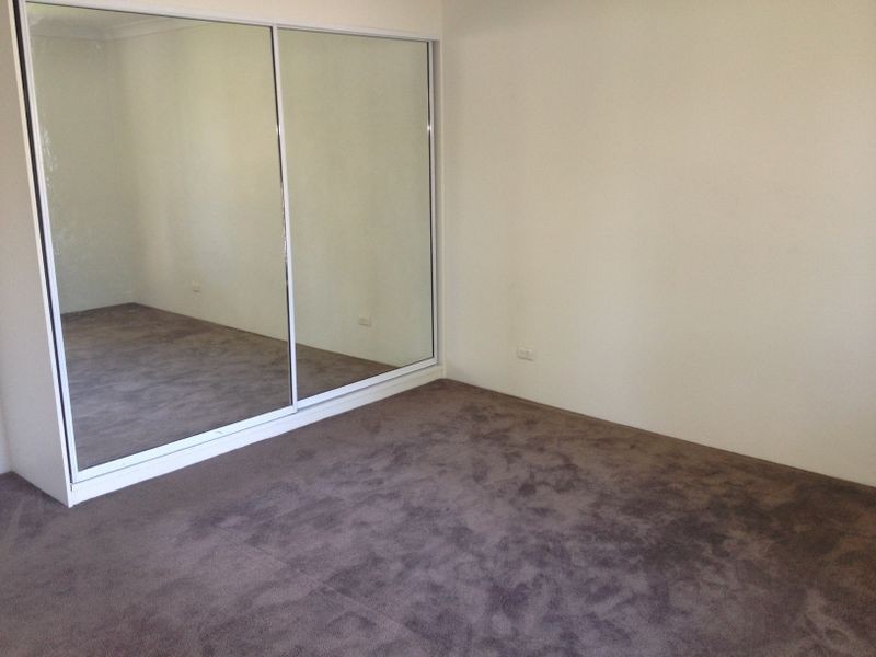 1/116 Sir Fred Schonell Drive, St Lucia QLD 4067