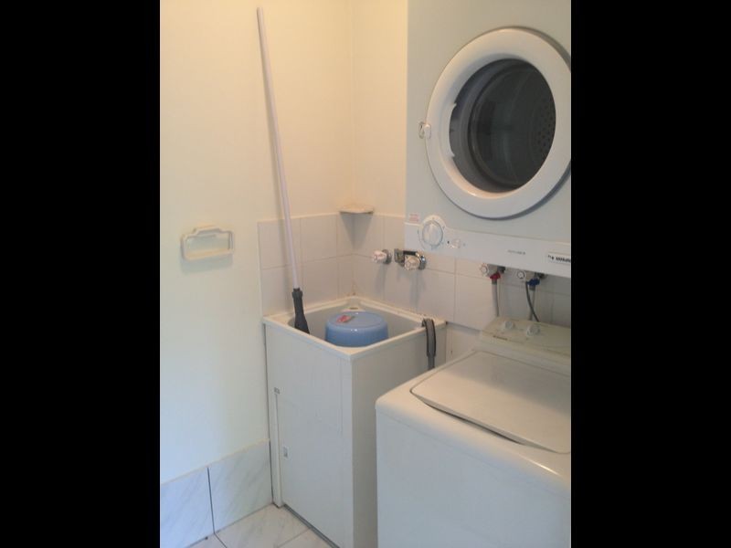 1/116 Sir Fred Schonell Drive, St Lucia QLD 4067