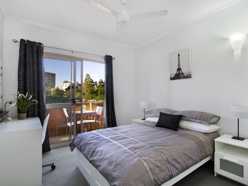 8/8 Carr Street, St Lucia QLD 4067